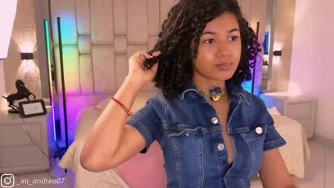 Snapshot of adele_carter_ chatting on 05/10/26, 12:32 Andrea online show from 05/10/26, 12:32