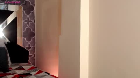 Snapshot of adele_cruzz chatting on 01/10/26, 10:25 adele cruzz online show from 01/10/26, 10:25