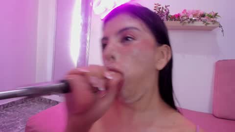 Snapshot of adele_latinlady chatting on 02/28/25, 09:12 Sofi online show from 02/28/25, 09:12