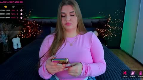 Your Adele online show from 11/14/25, 01:04