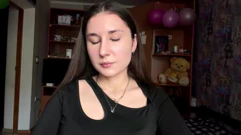 Poly online show from 03/03/26, 06:08