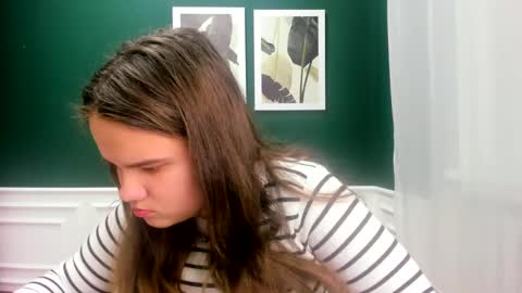 adelecruzz online show from 02/09/25, 04:29