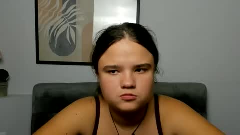 adelecruzz online show from 09/17/25, 12:07