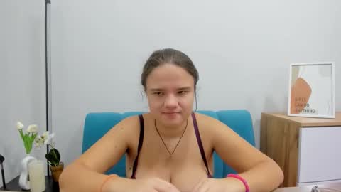 adelecruzz online show from 10/11/25, 07:29