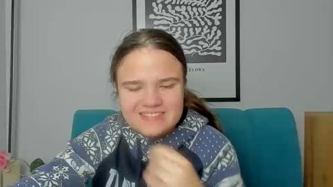 Snapshot of adelecruzz chatting on 01/18/26, 10:08 adelecruzz online show from 01/18/26, 10:08