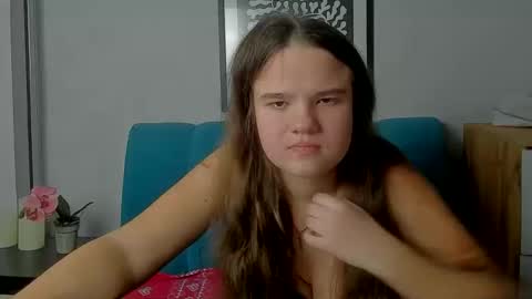 Snapshot of adelecruzz chatting on 02/13/26, 01:29 adelecruzz online show from 02/13/26, 01:29