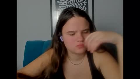 Snapshot of adelecruzz chatting on 03/10/26, 01:27 adelecruzz online show from 03/10/26, 01:27