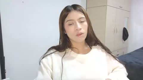 adellein foxx online show from 10/26/25, 10:47