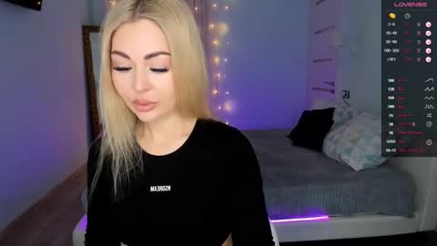 Adele online show from 02/10/25, 02:08