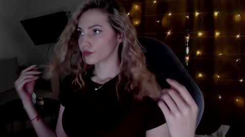 Snapshot of adeleshinem chatting on 02/05/25, 05:30 Adele Shine online show from 02/05/25, 05:30