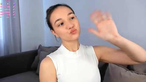 Snapshot of adelexx_zll chatting on 02/25/26, 04:33 adelexx_zll online show from 02/25/26, 04:33