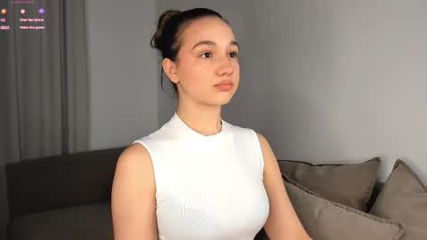 Snapshot of adelexx_zll chatting on 02/25/26, 04:38 adelexx_zll online show from 02/25/26, 04:38