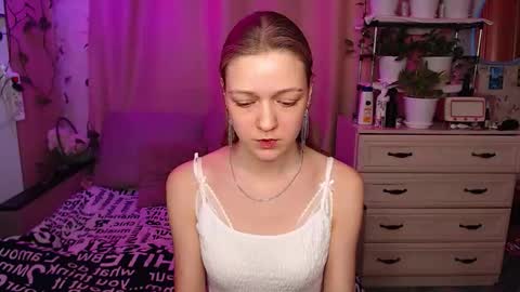 Snapshot of adelin_maxwell chatting on 02/10/26, 10:30 Lina online show from 02/10/26, 10:30