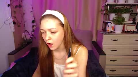 Snapshot of adelin_maxwell chatting on 02/19/26, 02:46 Lina online show from 02/19/26, 02:46