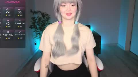 adelina__flower online show from 04/30/26, 02:29
