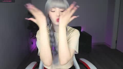 adelina__flower online show from 05/02/26, 03:22