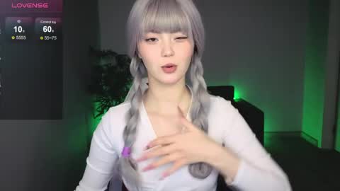 adelina__flower online show from 05/05/26, 02:41