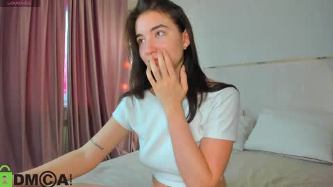 Snapshot of adelina_bliss chatting on 05/10/26, 09:25 Adelina bliss online show from 05/10/26, 09:25