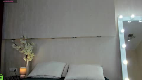 Snapshot of adelina_bliss chatting on 05/31/26, 09:27 Adelina bliss online show from 05/31/26, 09:27