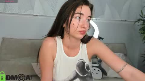 Snapshot of adelina_bliss chatting on 07/06/26, 10:01 Adelina bliss online show from 07/06/26, 10:01