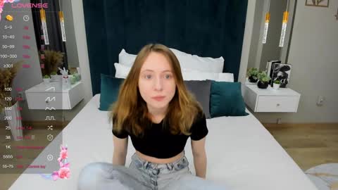 Snapshot of adelina_cowell chatting on 12/09/24, 02:39 Adelina online show from 12/09/24, 02:39