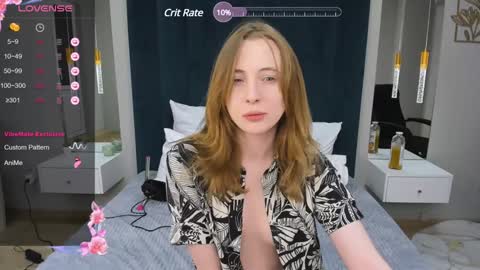 Snapshot of adelina_cowell chatting on 02/02/25, 06:31 Adelina online show from 02/02/25, 06:31