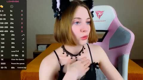 Snapshot of adelina_cowell chatting on 02/15/26, 09:30 Adelina online show from 02/15/26, 09:30