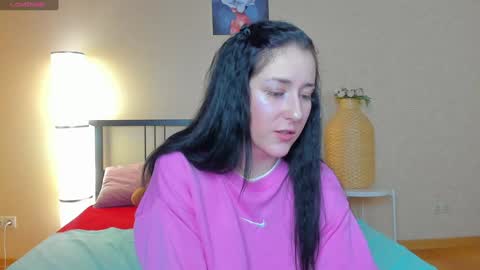 Snapshot of adell_berry chatting on 12/12/24, 09:30 Adel online show from 12/12/24, 09:30
