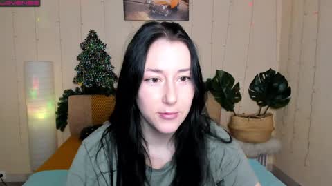 Snapshot of adell_berry chatting on 12/20/24, 01:58 Adel online show from 12/20/24, 01:58