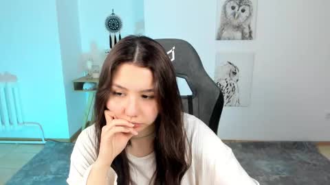 Snapshot of adelleb chatting on 02/24/25, 01:53 Your sweet girl online show from 02/24/25, 01:53