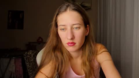 Snapshot of adellqueen chatting on 09/18/25, 09:39 Adell online show from 09/18/25, 09:39