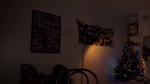 Snapshot of adellqueen chatting on 11/24/25, 11:04 Adell online show from 11/24/25, 11:04