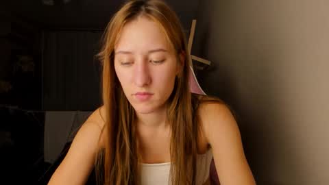 Snapshot of adellqueen chatting on 03/05/26, 10:28 Adell online show from 03/05/26, 10:28