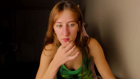 Snapshot of adellqueen chatting on 03/20/26, 10:36 Adell online show from 03/20/26, 10:36