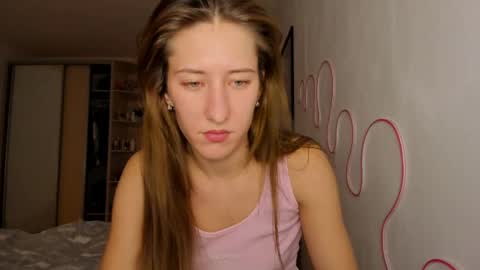 Snapshot of adellqueen chatting on 04/25/26, 09:34 Adell online show from 04/25/26, 09:34