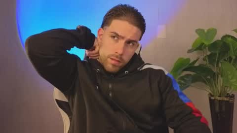 Ades online show from 11/22/25, 11:31