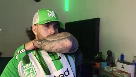 Ades online show from 03/18/26, 07:00