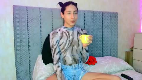 Snapshot of adhara365 chatting on 01/08/25, 04:11 adhara star 3 online show from 01/08/25, 04:11