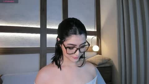 Snapshot of adhara_black01 chatting on 12/05/25, 01:42 Adhara online show from 12/05/25, 01:42