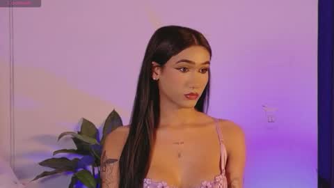 Isabellafirst online show from 10/06/25, 10:40