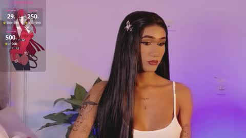 Isabellafirst online show from 10/10/25, 09:36