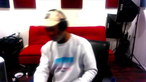 adick_ting online show from 02/19/25, 04:34