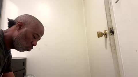 adick_ting online show from 11/28/25, 06:54