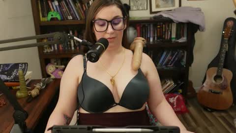 adobe_angel304 online show from 12/01/24, 11:58