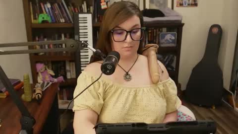 adobe_angel304 online show from 01/03/25, 02:10