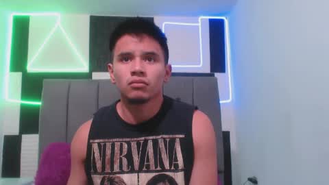 Snapshot of adonis_latin_19 chatting on 04/21/26, 03:13 adonis_latin_19 online show from 04/21/26, 03:13