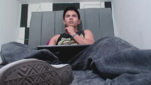 Snapshot of adonis_latin_19 chatting on 05/09/26, 03:23 adonis_latin_19 online show from 05/09/26, 03:23