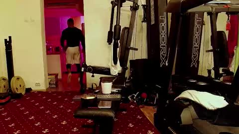 Snapshot of adonis_msc chatting on 11/11/25, 07:52 Adonis online show from 11/11/25, 07:52