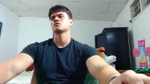 Snapshot of adonis_walkerx chatting on 01/25/25, 11:54 adonis_walkerx online show from 01/25/25, 11:54