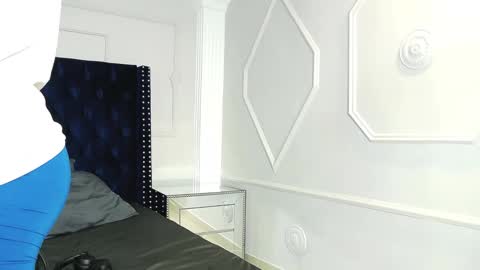 Snapshot of adonisknigh chatting on 01/23/25, 12:41 Adonis Knight online show from 01/23/25, 12:41